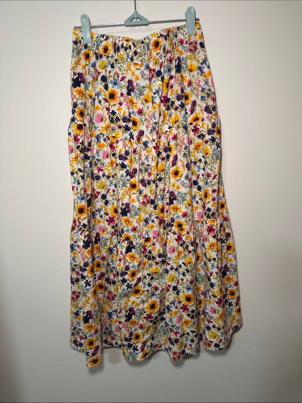 Old Navy White Floral Tiered Maxi Skirt with Yellow and Pink Blooms